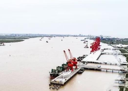 盐城港滨海港区加快推进30万吨级码头集群建设